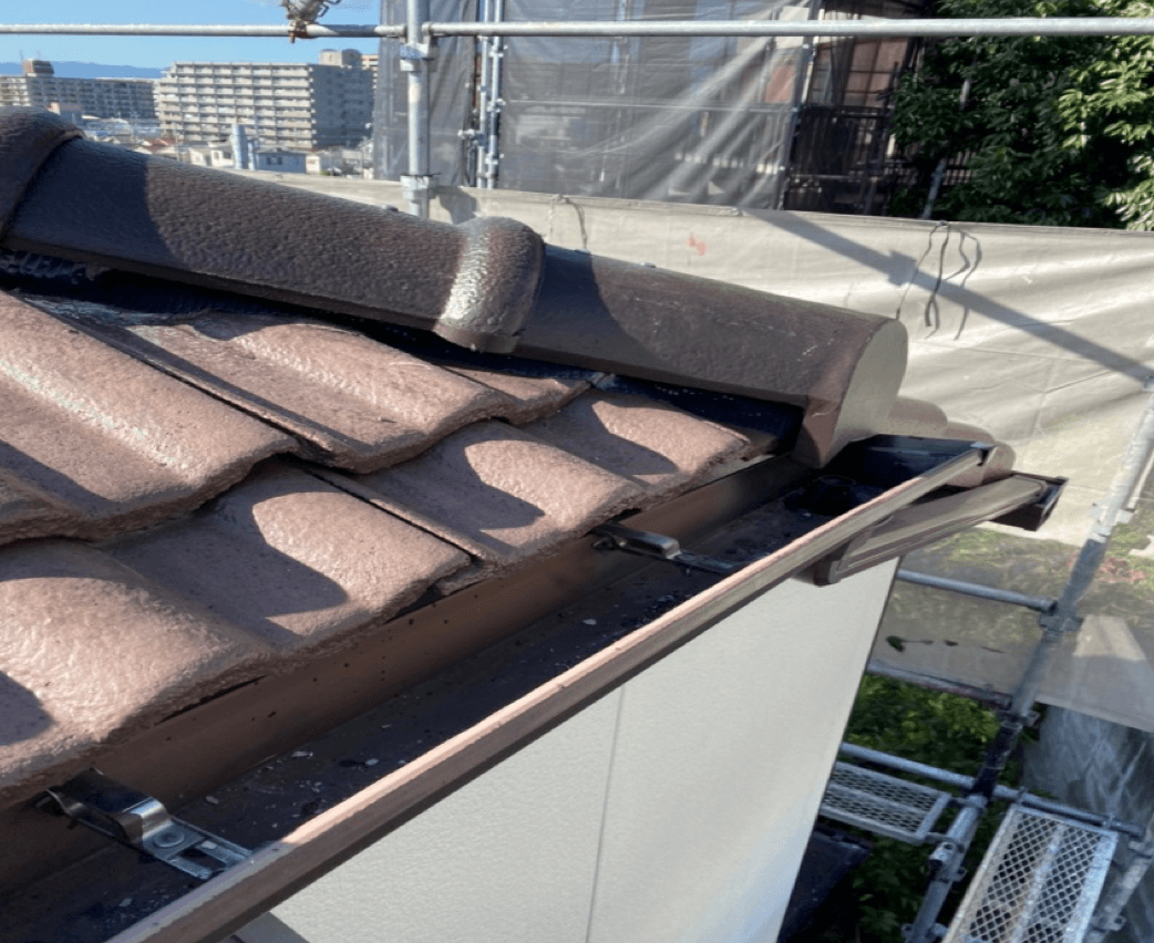 屋根の部分修理